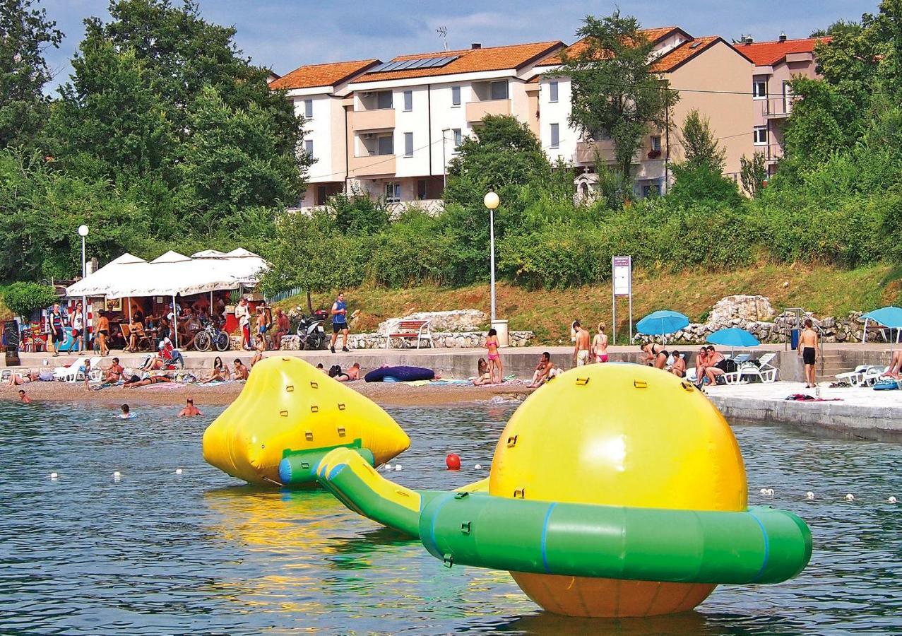 Apartments Maslina II Njivice Eksteriør billede